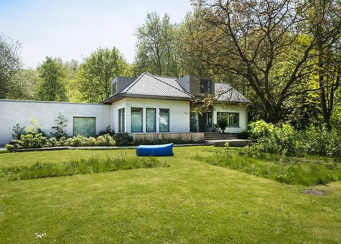 Marcel De Business & Travel