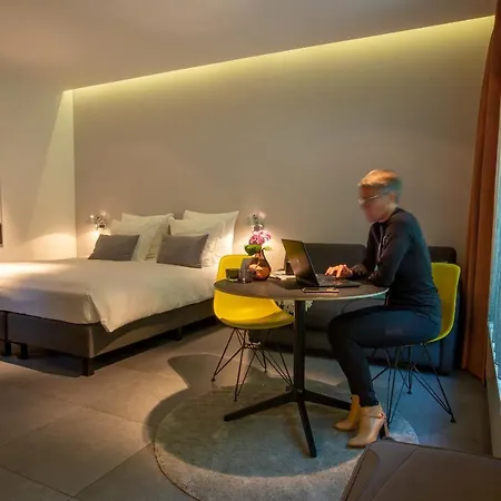 Marcel De Business & Travel Bed & Breakfast 5*