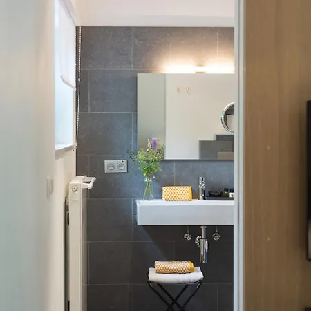 Marcel De Business & Travel B&B